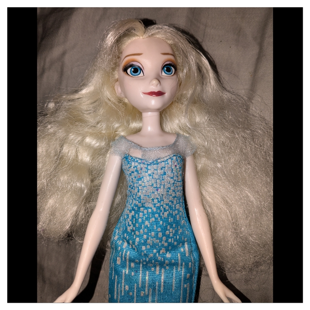 Disney Frozen 2015 Princess Elsa Doll Hasbro